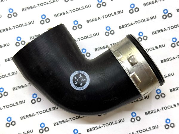 Патрубок системы турбонаддува BMW  E90, E91, E92, E93, E82, E88 (11657556553, 13717590304)