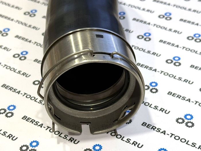 Патрубок интеркулера BMW F10, F11, F07 (11617810614)