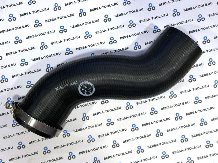 Патрубок системы турбонаддува BMW F30, F31, F35, F20, F21 (13717597588)