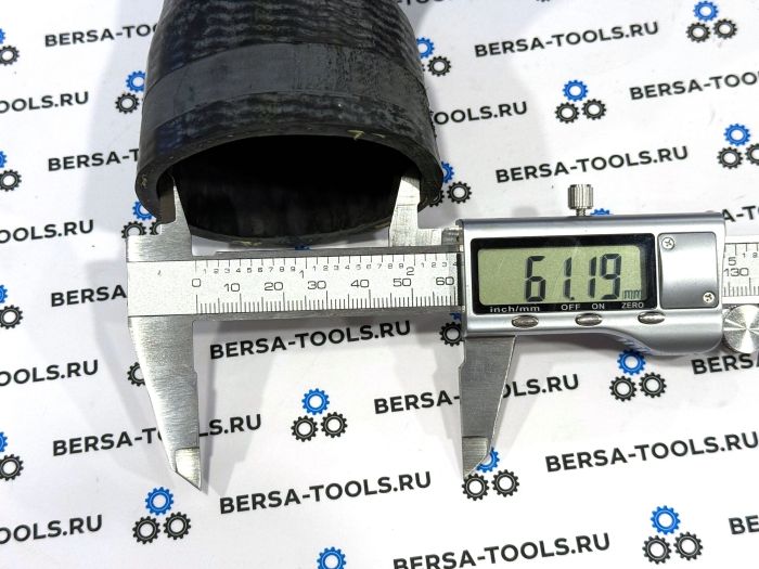 Нижний патрубок трубопровода наддувочного воздуха BMW E83 (11613450222, 11613405535)