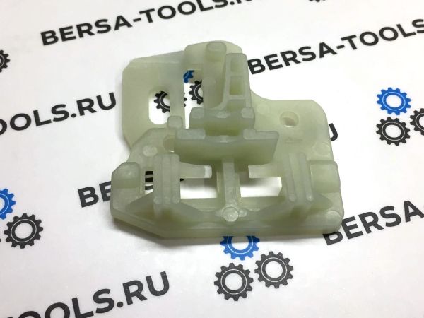 Направляющая стеклоподъёмника передней левой двери BMW X5 E53