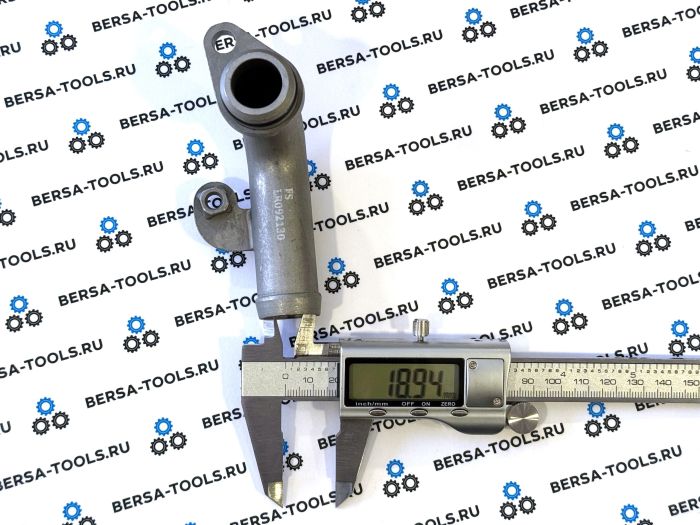 Алюминиевый фланец системы охлаждения Land Rover LR092130, Jaguar JDE38625