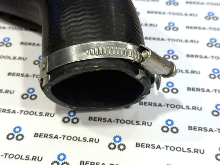 Патрубок системы турбонаддува BMW F30, F31, F35, F20, F21 (13717597588)