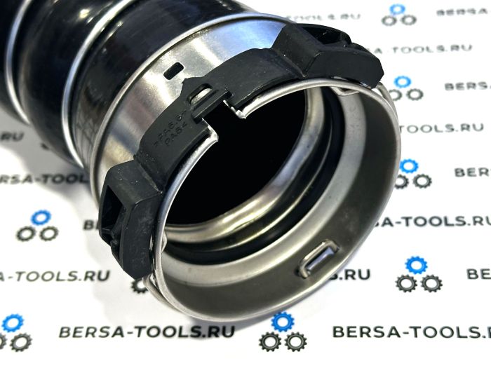 Патрубок интеркулера BMW E70, E71 (11617807985)