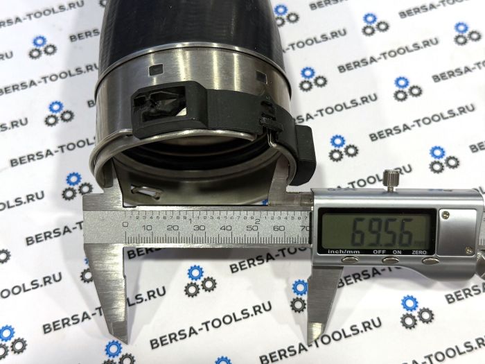 Патрубок интеркулера BMW F10, F11, F07 (11617810614)