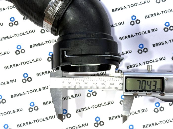 Патрубок системы турбонаддува BMW E46 11617799398