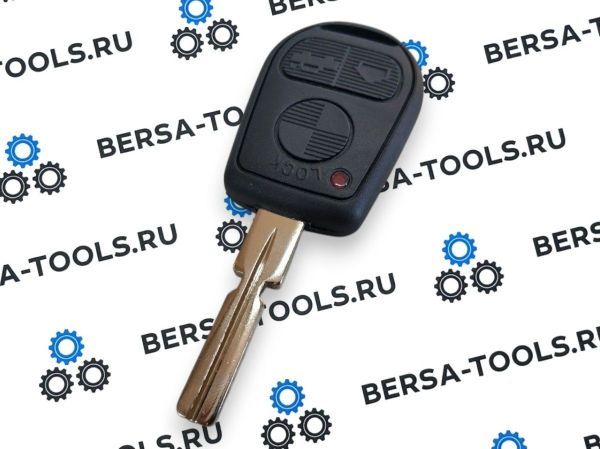 Трехкнопочный ключ с лезвием старого образца HU58