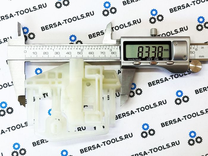 Направляющая стеклоподъёмника передней левой двери для BMW E83 (2003-2010), X3 (2003-2010)