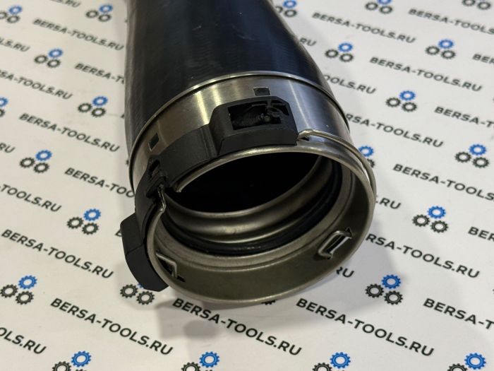 Патрубок интеркулера BMW F10, F11, F07 (11617810614)