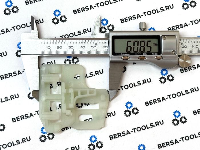 Направляющая стеклоподъёмника передней правой дверей BMW X5 E53