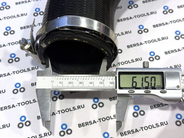 Патрубок системы турбонаддува BMW F30, F31, F35, F20, F21 (13717597588)