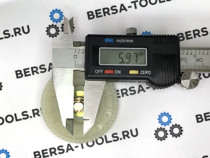 Шестерня моторчика люка Renault, Peugeot (с валом)