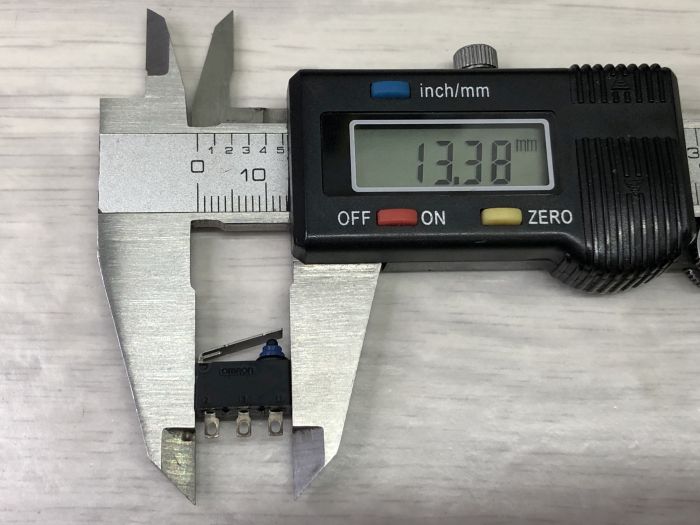 Микропереключатель дверного замка VAG (D2HW-EL291H-A515-AQ)