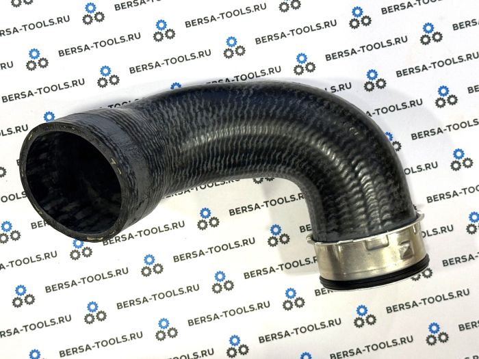 Нижний патрубок трубопровода наддувочного воздуха BMW E83 (11613450222, 11613405535)