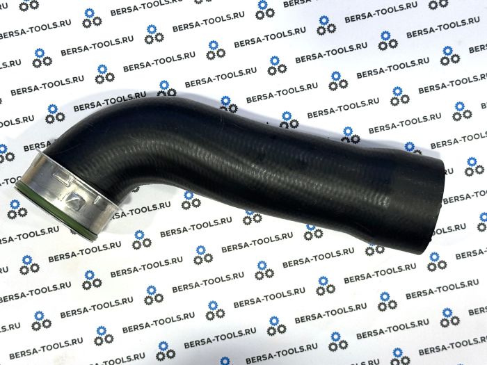 Нижний патрубок трубопровода наддувочного воздуха BMW E46 (11617799397)