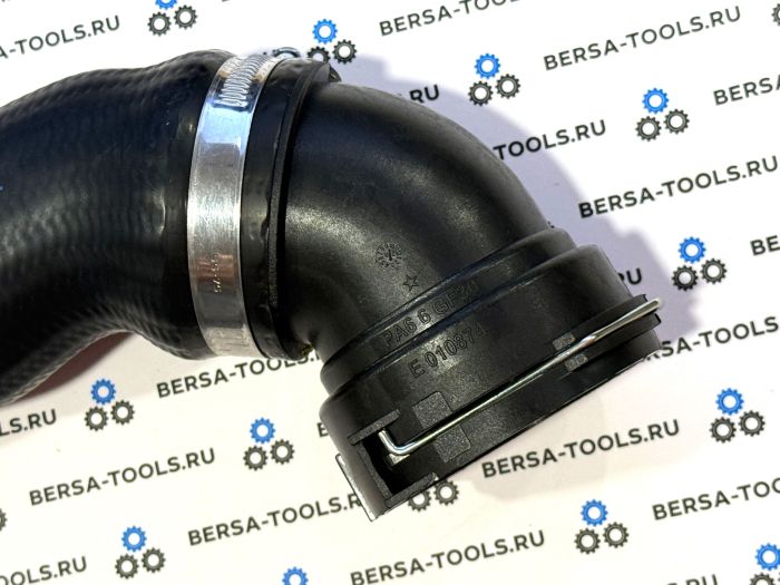 Верхний патрубок трубопровода наддувочного воздуха BMW E90, E91, E92 (11618506078, 11617793117, 11617798440)