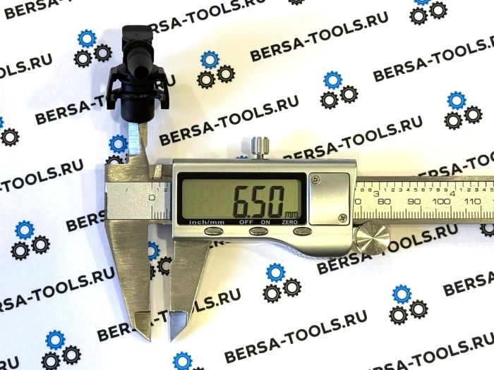 Соединитель/штуцер патрубка подогрева дроссельной заслонки Opel 55354565