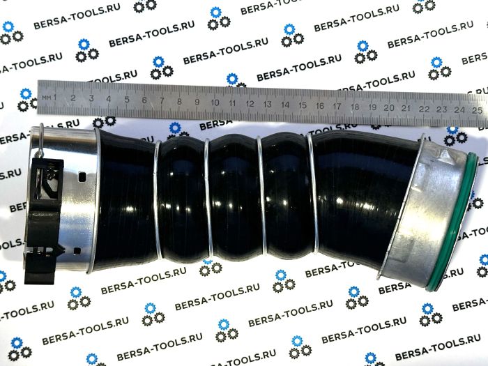 Патрубок интеркулера BMW E70, E71 (11617807985)