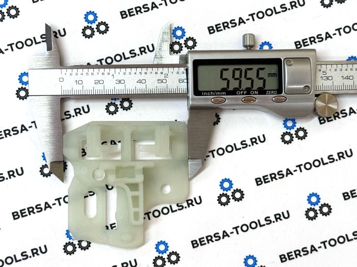 Направляющая стеклоподъёмника передней правой дверей BMW X5 E53