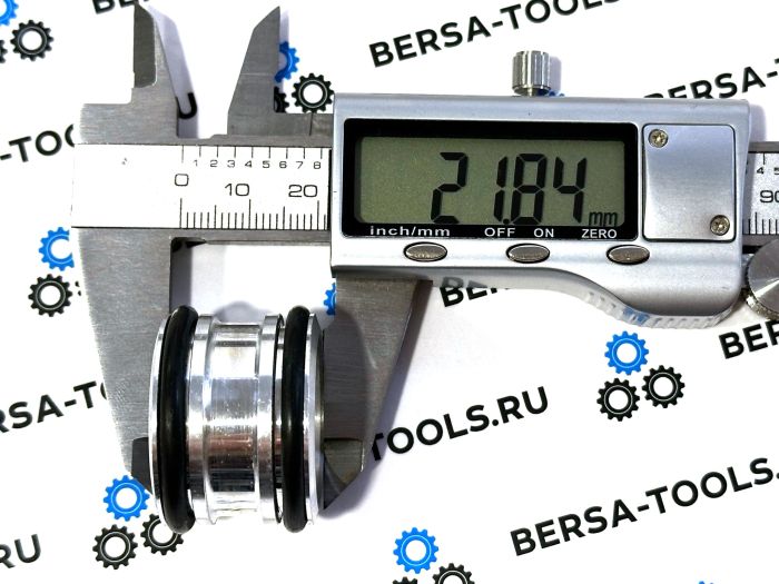 Патрубок/фланец соединительный впускного коллектора Mercedes-Benz OM642 A6420980037