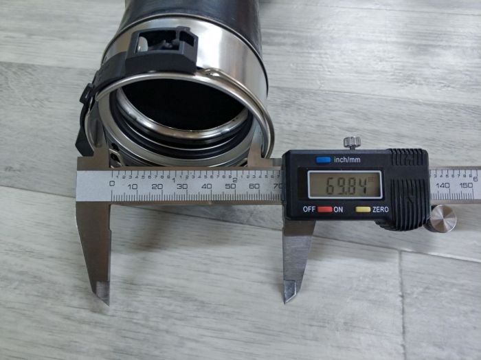 Патрубок трубопровода наддувочного воздуха BMW F20, F21, F22, F30, F31, F32, F33, F34, F36, F25 (11617810617, 11614742748)