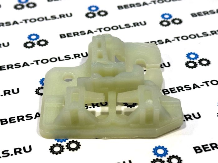 Направляющая стеклоподъёмника правой передней двери BMW X5 E53 (1999-2007)