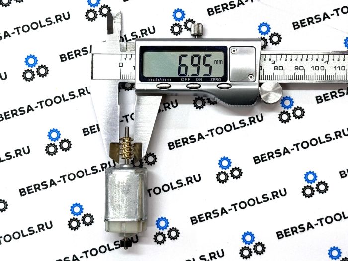 Моторчик замка багажной двери Mercedes-Benz W166 (1667600993)