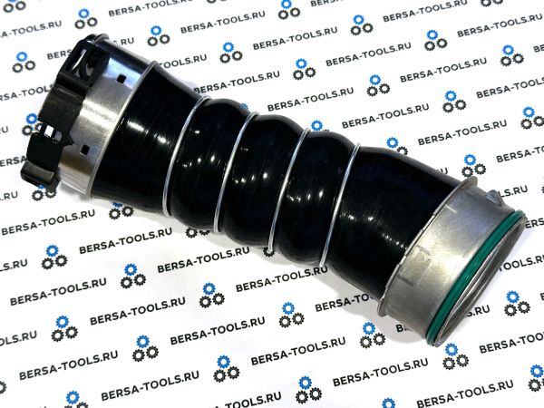 Патрубок интеркулера BMW E70, E71 11617807985