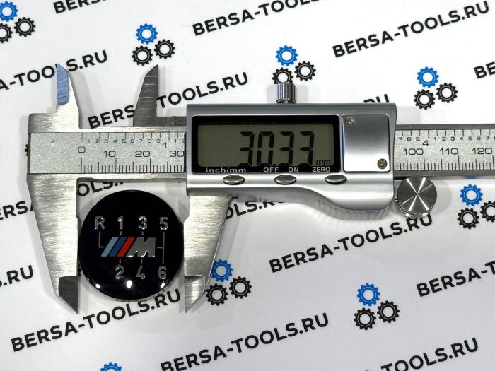 Эмблема для ручки МКПП BMW