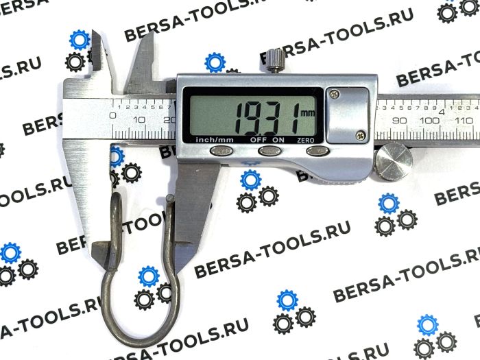 Крепежная скоба 18307620323 BMW