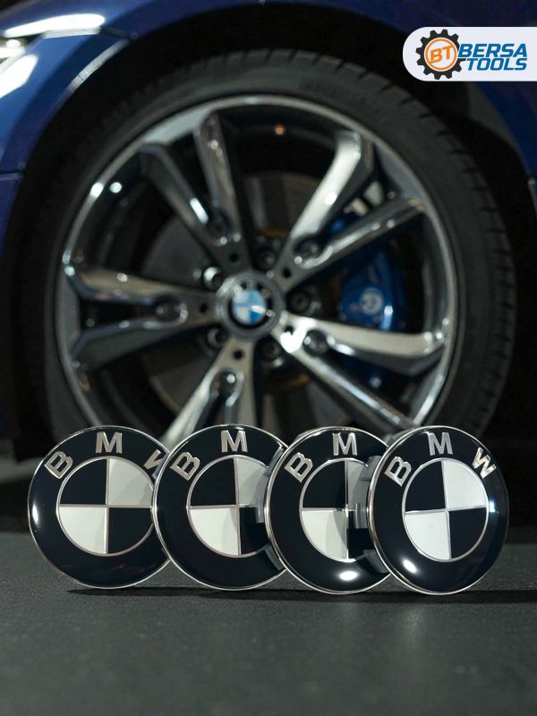 Колпачки в колеса BMW черно-белые 68 мм 10 защелок