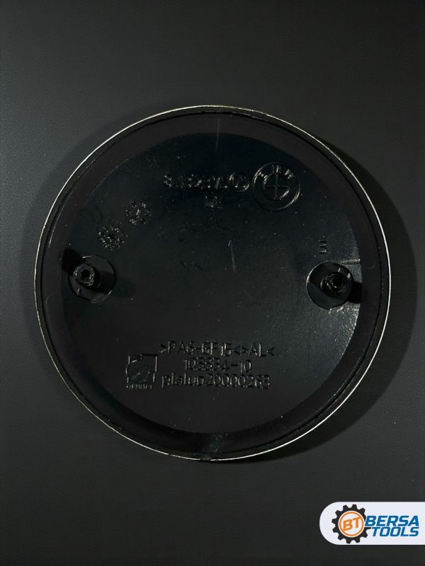 Эмблема BMW черно-белая 82 мм (51148132375)