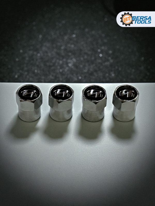 Колпачки на ниппель с эмблемой Hyundai хром, 4 шт