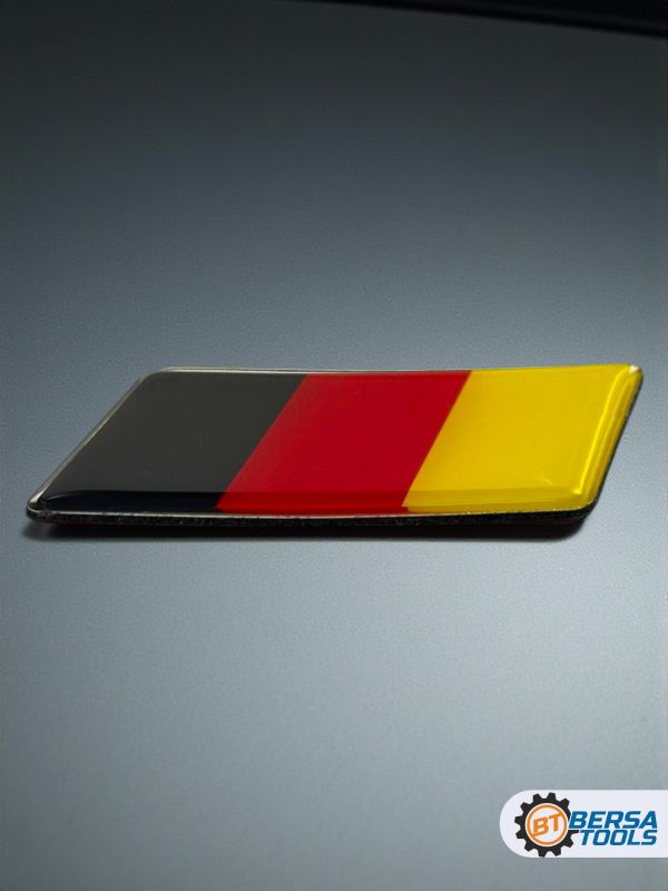 Эмблема на авто, немецкий флаг, 7.5х3.2 см