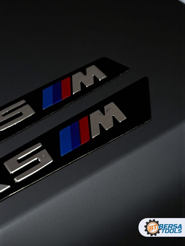 Наклейки шильдики на крылья BMW X5 M-performance