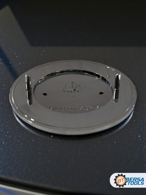 Эмблема BMW черно-белая (51141970248) 78 мм