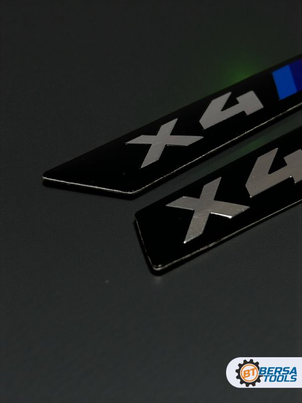 Наклейки шильдики на крылья BMW X4 M-performance