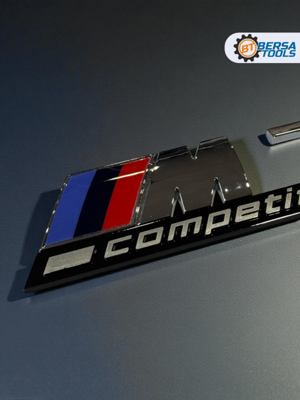 Эмблема пластиковая BMW M7 Competition хром