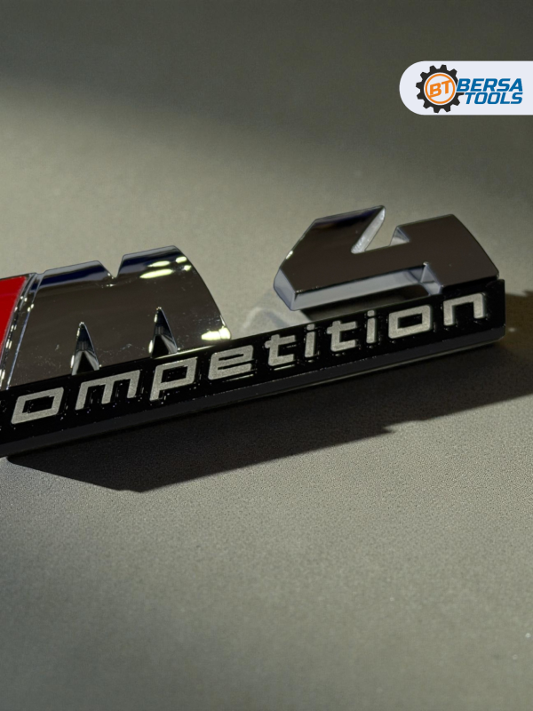 Эмблема пластиковая BMW M4 Competition хром