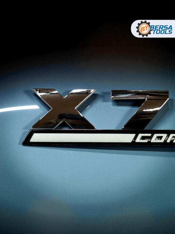 Эмблема пластиковая BMW X7 M Competition хром