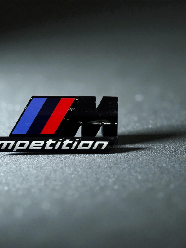 Эмблема пластиковая BMW X7 M Competition черный