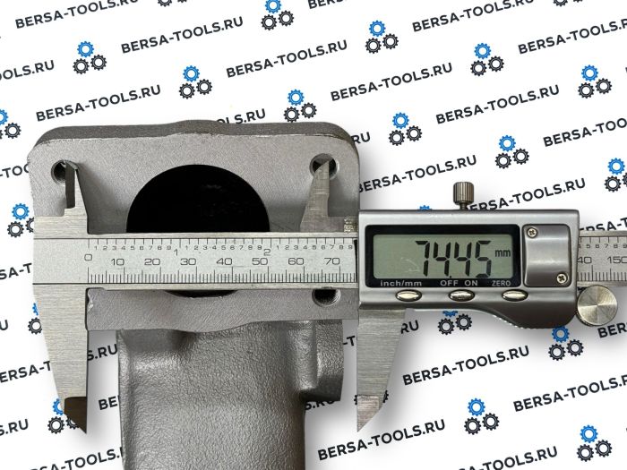 Чугунный выпускной коллектор VW 2.5 TDI (076253033, 076253031A)