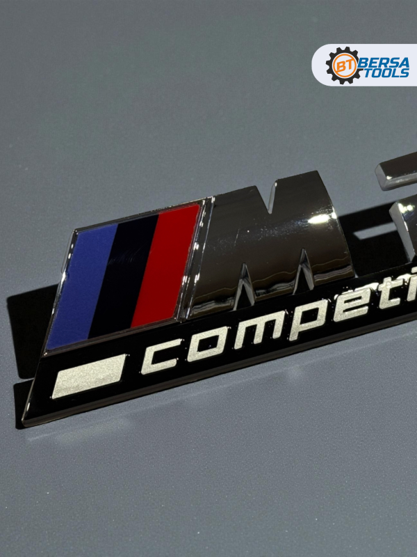 Эмблема пластиковая BMW M2 Competition хром