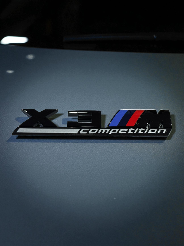 Эмблема пластиковая BMW X3 M Competition черный