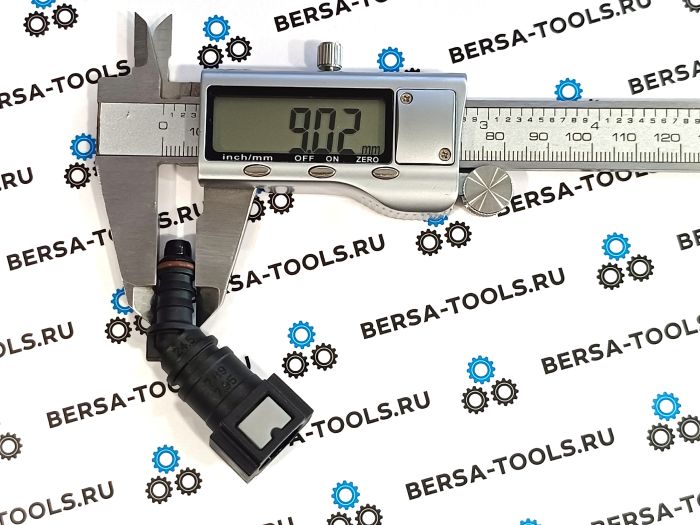Топливный быстросъемный штуцер D7.89 ID6  (МАМА угол 45°)