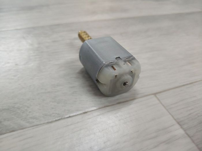 Мотор замка двери Mercedes W164 W166 W251