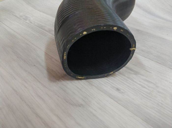 Патрубок системы турбонаддува BMW F30, F31, F35, F20, F21 (13717597588)