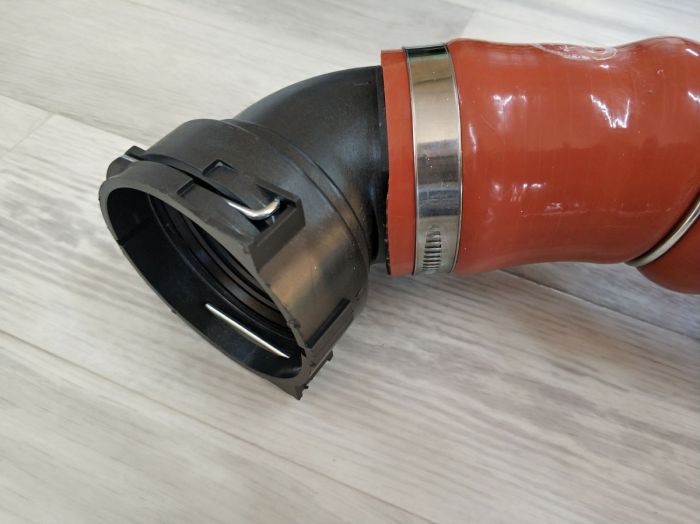 Ремкомплект патрубка системы турбонаддува BMW E60, E61, E63, E64 (11617796293)