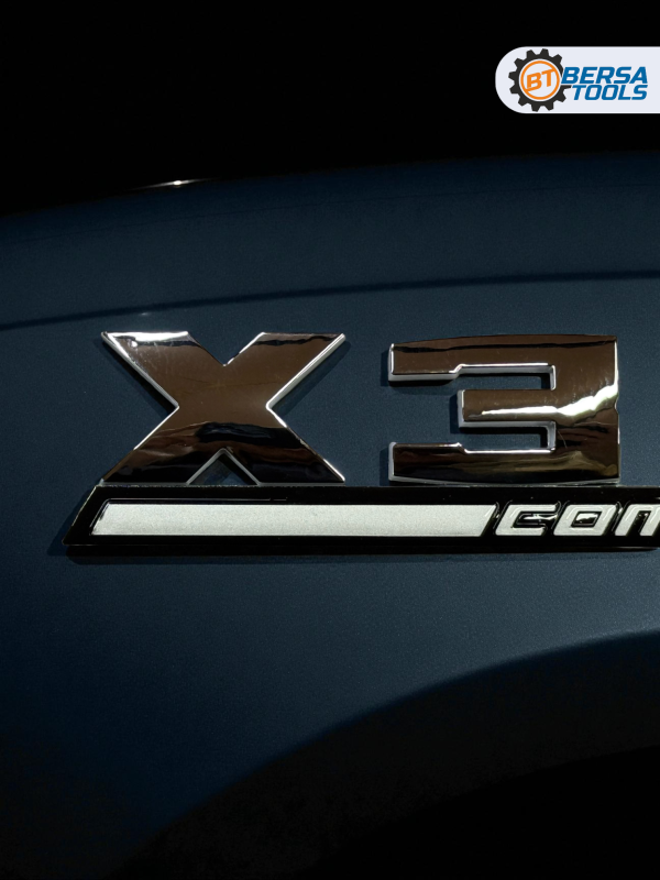 Эмблема пластиковая BMW X3 M Competition хром