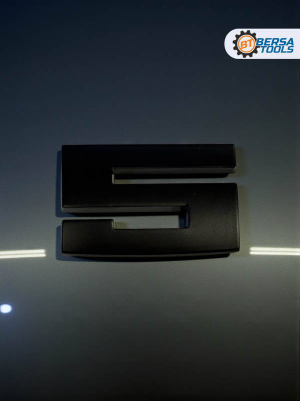 Эмблема металл BMW M5 черный 8.5 см